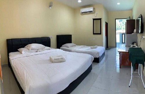Kuah Hotel | Penarak Bamboo Beach Motel
