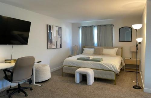Rancho San Diego House | Penasco