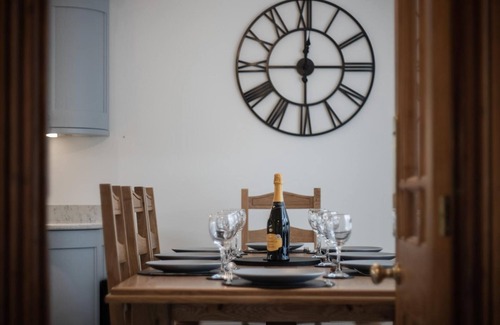 Amroth House | Pendeilo Villa - 5 Bedroom Holiday Home - Amroth