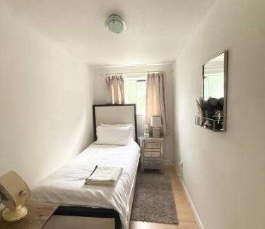 Peterborough House | Pendleton Valley