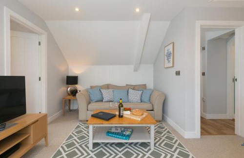 Mullion Apartment | Penelope