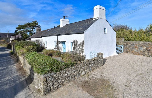 Bwlchtocyn House | Pengarth Cottage - Four Bedroom House, Sleeps 7