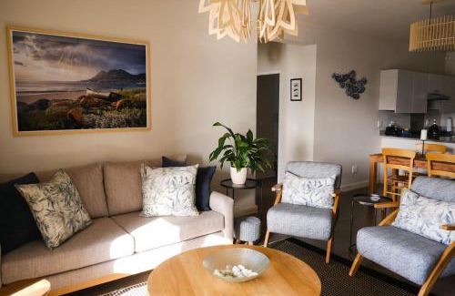 Simon's Town Apartment | Penguin Paradise Apartment Simons Town