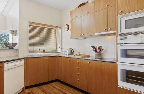 Culburra Beach Villa | Penguins Rest