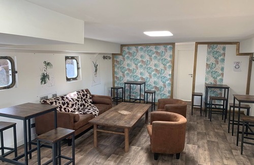Minimes - Barriere de Paris Boat Rental | Peniche Privatisèe Pour 8 Perssonnes Proche Centre de Toulouse