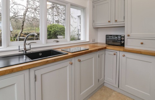 Beddgelert Cottage | PENIEL COTTAGE, pet friendly, character holiday cottage in Beddgelert