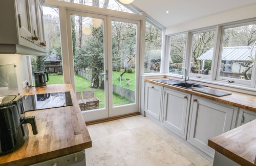 Beddgelert Cottage | PENIEL COTTAGE, pet friendly, character holiday cottage in Beddgelert