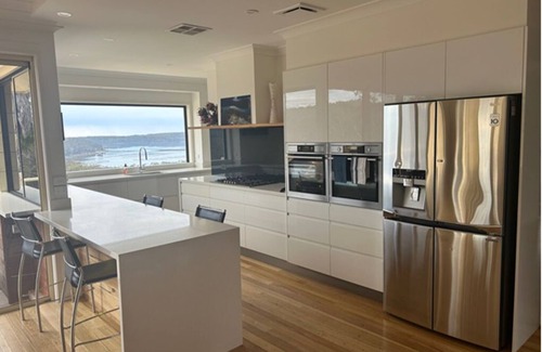 Broadwater House | Peninsula Hideway - Secluded Summer Escape with Pool and Pristine Views