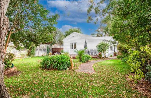 Tootgarook House | Peninsula Holiday Cottage 10 minutes walk to the beach