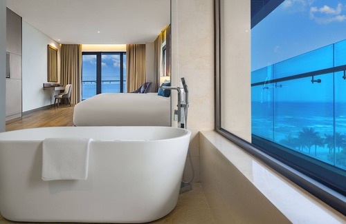 Son Tra Hotel | Peninsula Hotel Danang