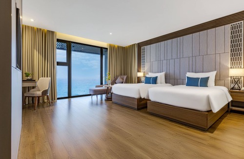 Son Tra Hotel | Peninsula Hotel Danang