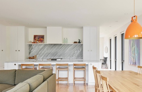 Lion's Head House | Peninsula House: a modern North Bruce waterfront