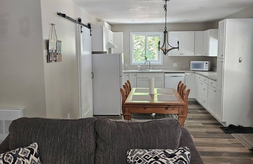 South Bruce Peninsula Cottage | Peninsula Perch: Water & Trails