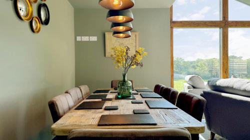 Dinas House | Penlan