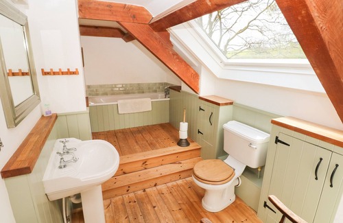 Glogue Cottage | PENLANFACH FARMHOUSE, family friendly, with open fire in Crymych
