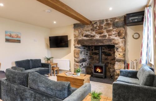 Mynytho House | Pennant Igyn