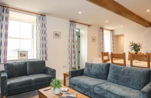 Mynytho House | Pennant Igyn