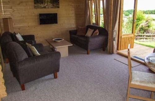 Broadway House | Pennylands Willow Lodge