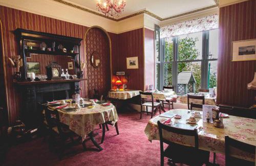 Lostwithiel Bed & Breakfast | Penrose Bed & Breakfast