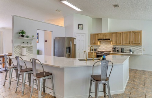 Ono Island House | Pensacola Home w/Large Yard: 4 Mi to Beach