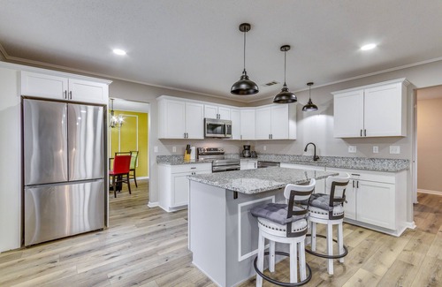 Myrtle Grove House | Pensacola Home w/Private Yard: 7 Mi to Downtown!