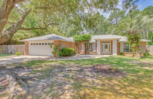 Ono Island House | Pensacola Home with Large Yard 4 Mi to Beach
