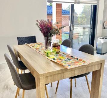 Penshurst House | Penshurst Guest House
