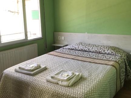 Carrena House | Pensión Casa Corro