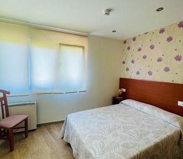 Noia House | Pensión Costiña