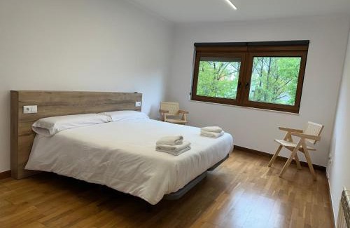Sarria House | Pensión Río Sarria