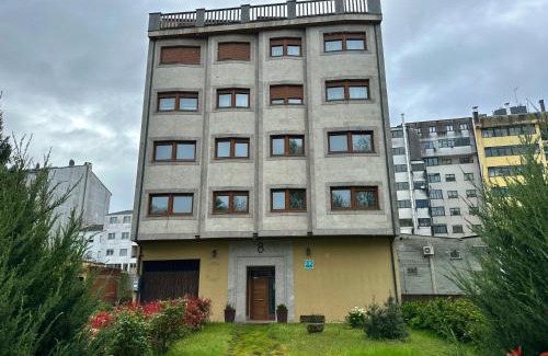 Sarria House | Pensión Río Sarria