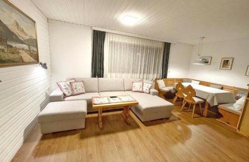 Saalfelden am Steinernen Meer House | Pension Erlhof