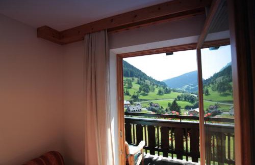 Untertschern House | Pension & Appartements Ronacherhof -Mountain Hideaway Slopeside