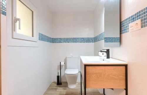 Castanos House | Pension H30 Tiboli Self Checkin