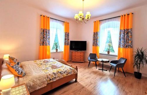 Waldbarenburg House | Pension Haus Anna