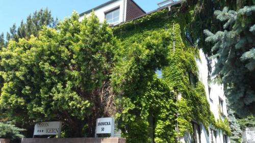 Kosire House | Pension Kern