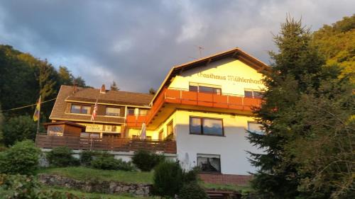 Herschbroich House | Pension Mühlenhardt