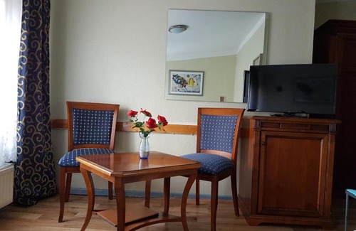 Tempelhof House | Pension Oase