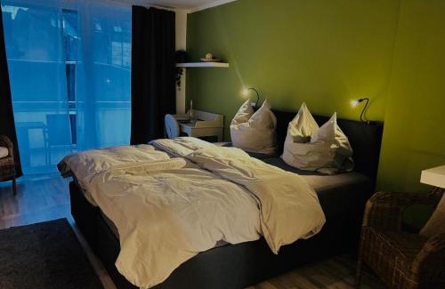 Wuelfrath House | Pension Osthoff