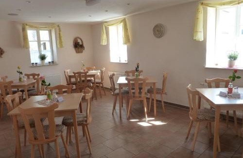 Dorf Wehlen House | Pension Prietzel