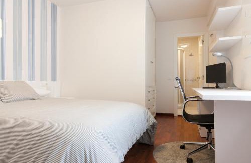 El Ensanche Zona Nuova House | Pension Residencia F&F