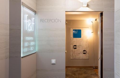 El Ensanche Zona Nuova House | Pension Residencia F&F