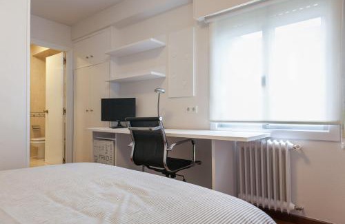 El Ensanche Zona Nuova House | Pension Residencia F&F