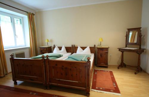 Maria Woerth Apartment | Pension Seevilla Annelies