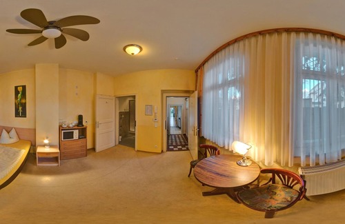 Babelsberg Nord House | Pension Unicat