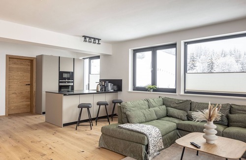 Sankt Martin am Tennengebirge Apartment | Penthouse for up to 8 people & infinity pool