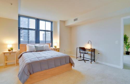 Aurora Highlands Apartment | Pentagon City Comfort Modern Stay