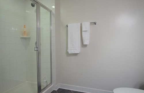 Aurora Highlands Apartment | Pentagon City Luxury Apartment