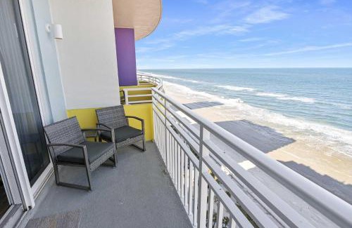 Brush - Stewarts House | Penthouse 19th Floor Resort Oasis Ocean Villa