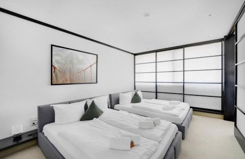 Gladbach Apartment | Penthouse 232QM, 12 Personen, Whirlpool, Terrasse, Parkplatz 25min bis Düsseldorf Messe